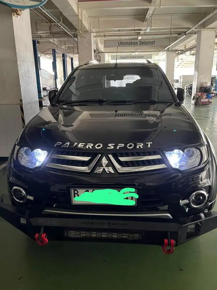 PAJERO SPORT EXCEED 4x2 AT 2014, km rendah pajak hidup, harga nego