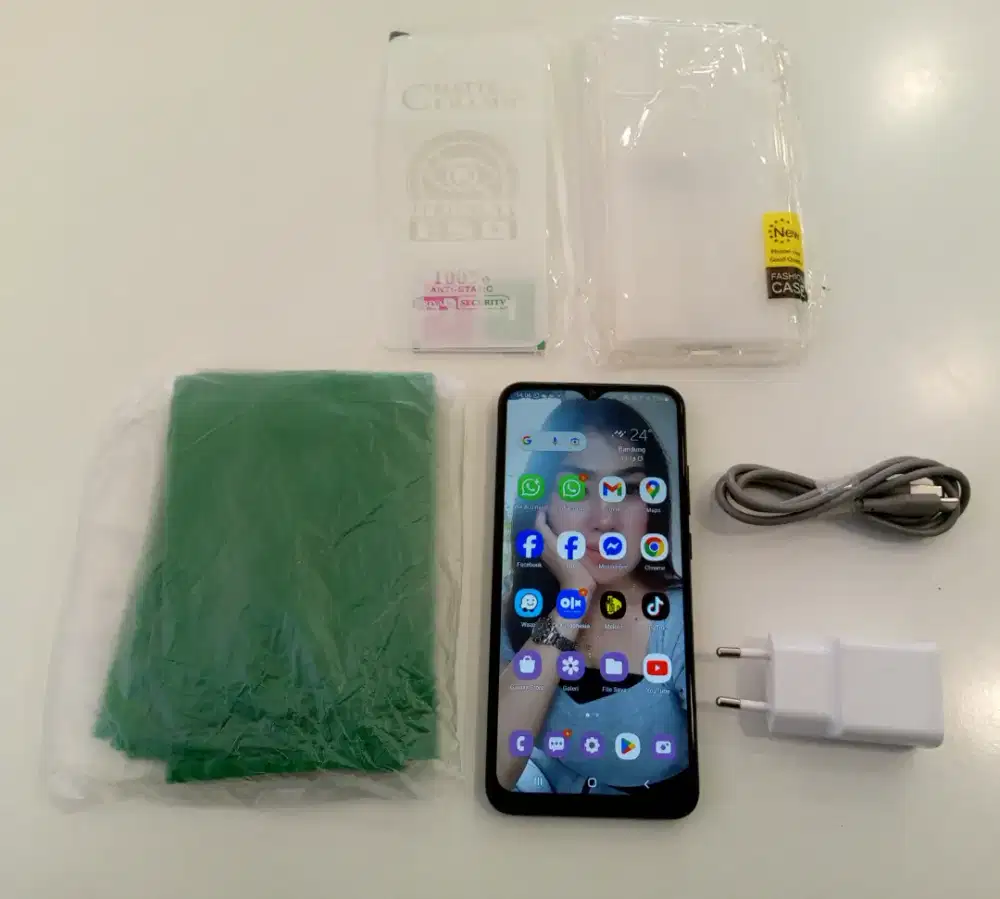 Samsung A02S ( 2023 )
Ram 8gb (4gb+4gb)
Rom 64gb
Black Edition