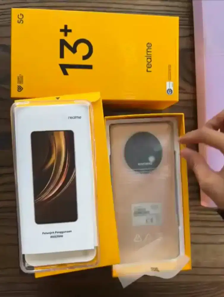 Realme 13+ 5G Ram 8/256