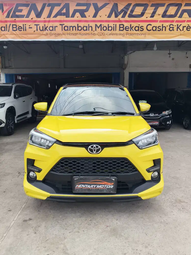 [KM 56RB] Toyota Raize GR Sport 1.0 CVT Automatic 2022 Kuning Baru OK