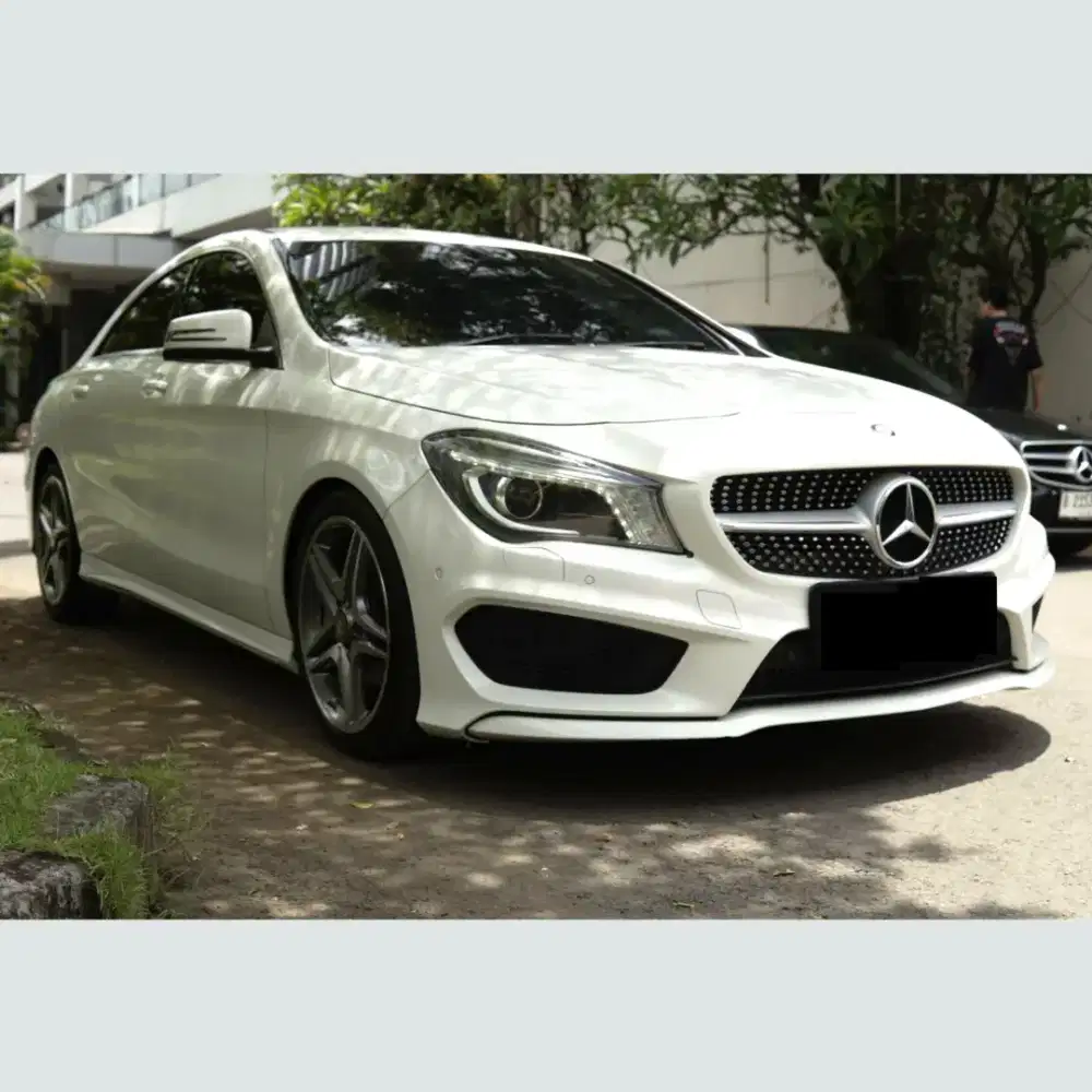 Mercedes-Benz CLA200 AMG Sport 2015