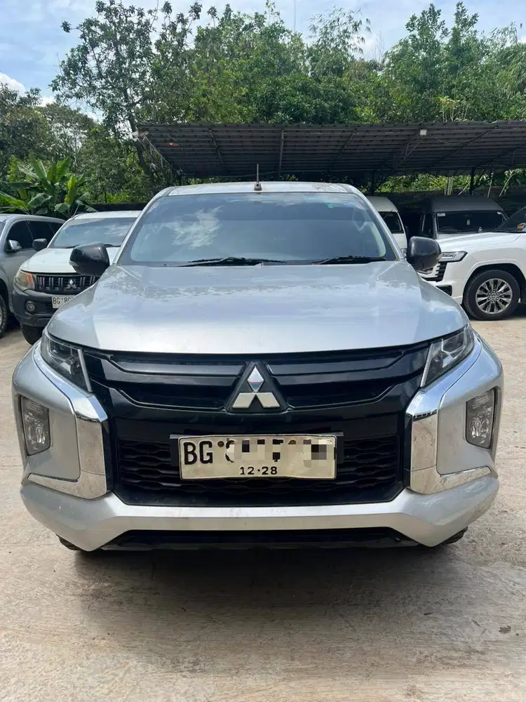 MITSUBISHI TRITON DOUBLE CABIN GLS M/T