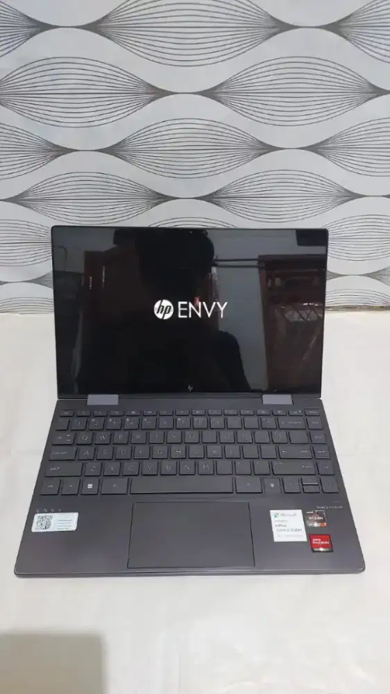Hp Envy x360 Convertible 13-Ay1054AU Ryzen 7 5800
RAM16GB 
SSD1TB Nvme