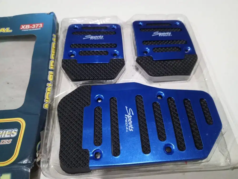 Aksesoris Mobil Cover Pelapis Pedal Gas Rem Manual Universal Anti Slip