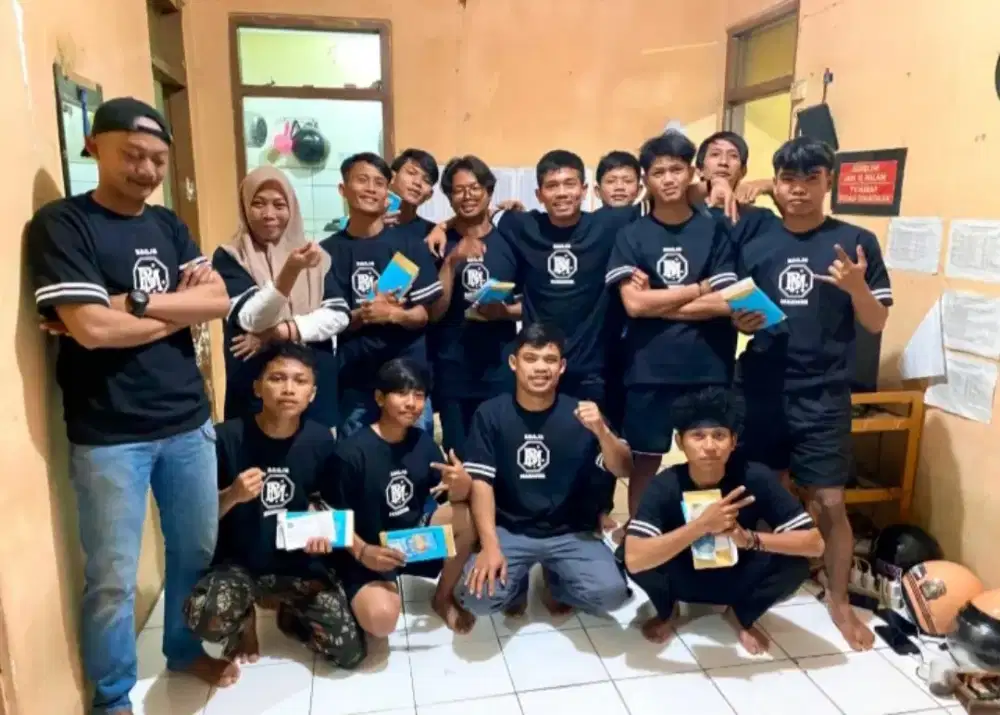 Seles cridit keliling