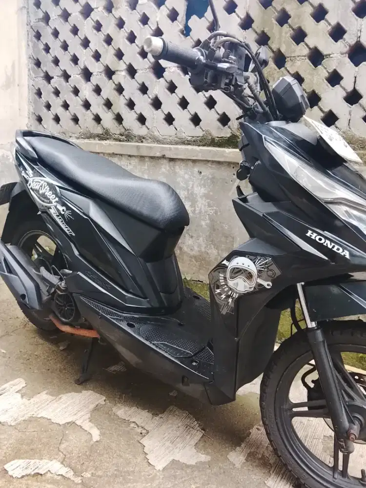 Honda Beat Street 2017 Mulus Isi Lengkap