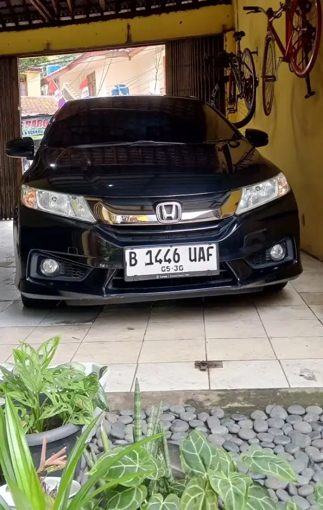 Honda City EAT warna Hitam