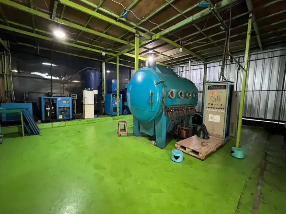 MESIN VACUUM MULTI COATING untuk lensa.