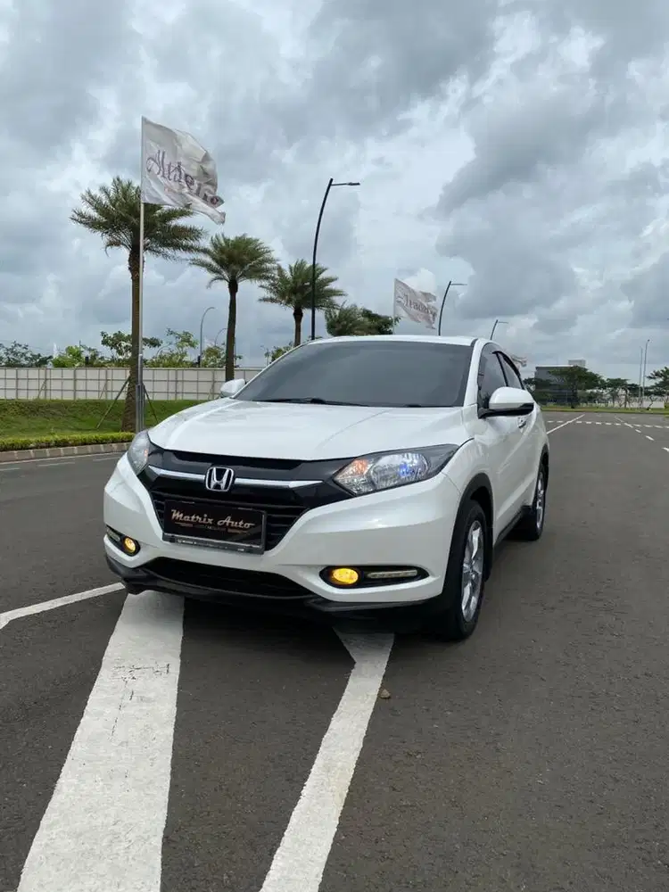 HONDA HRV 1.5 E CVT 2018 (KM LOW-38ribu)