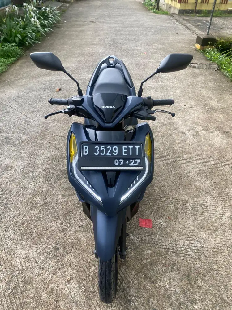 Nia:DP 500K VARIO 125 PLAT B DEPOK PAJAK HIDUP