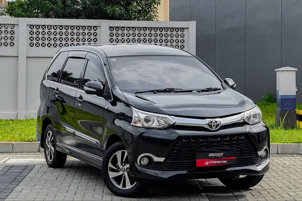 Toyota Avanza 1.5 Veloz AT Matic 2018 Hitam Metalik. FULL RECORD!!!