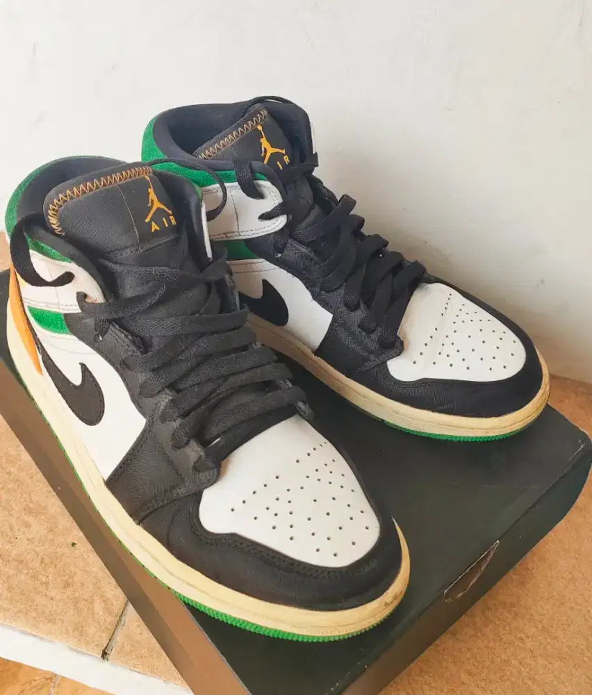 SEPATU NIKE AIR JORDAN 1 MID SE OAKLAND ORI