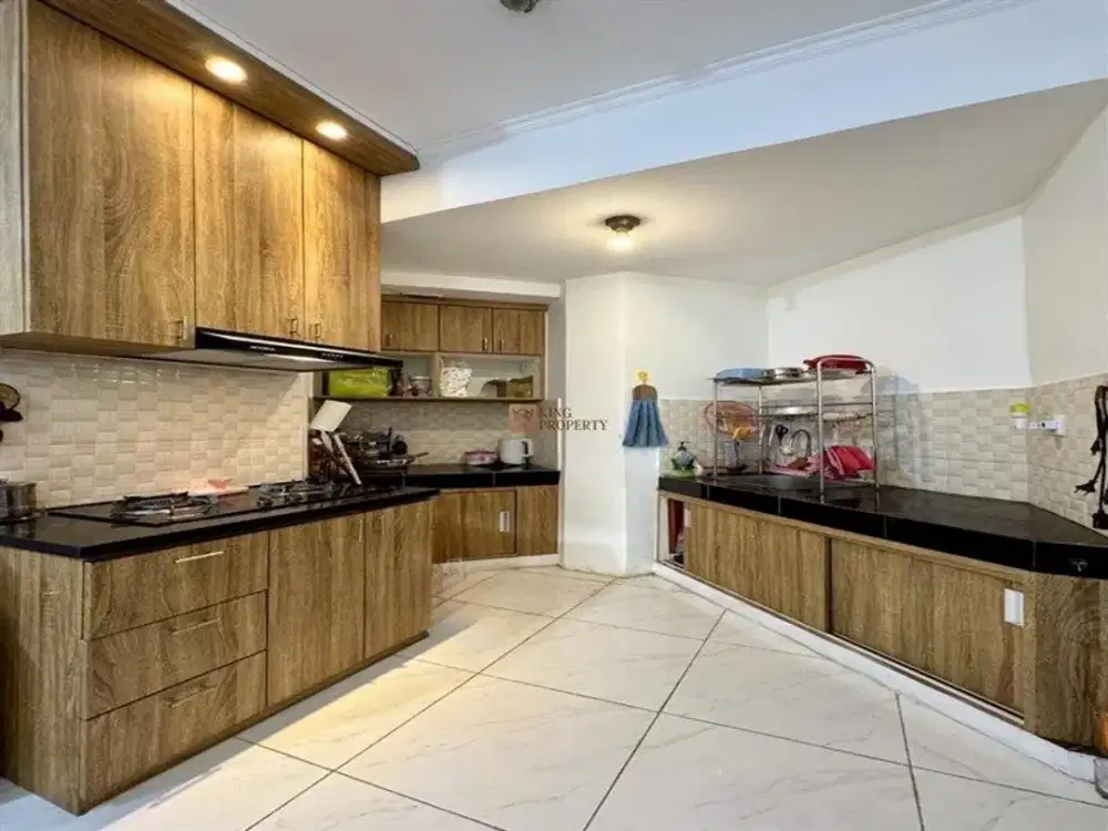 Dijual 3BR Mediterania Gajah Mada Furnished Baru Renovasi, Dekat Gajah Mada Plaza, Harco Glodok, Wisata Kota Tua, Fasilitas Kolam renang, Gym, Garden.