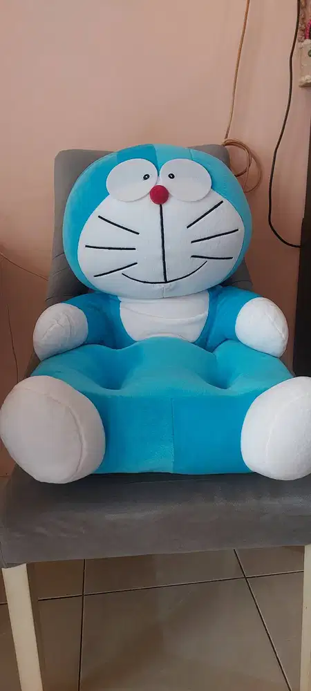 Boneka Doraemon