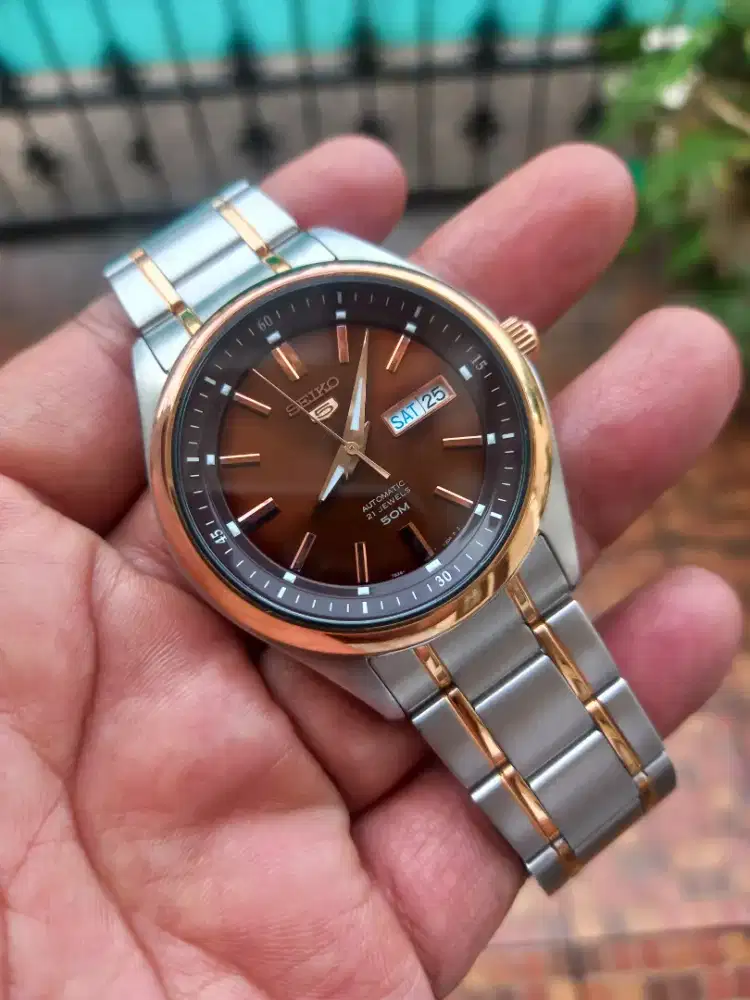 Seiko 5 SNKN94 Twotone