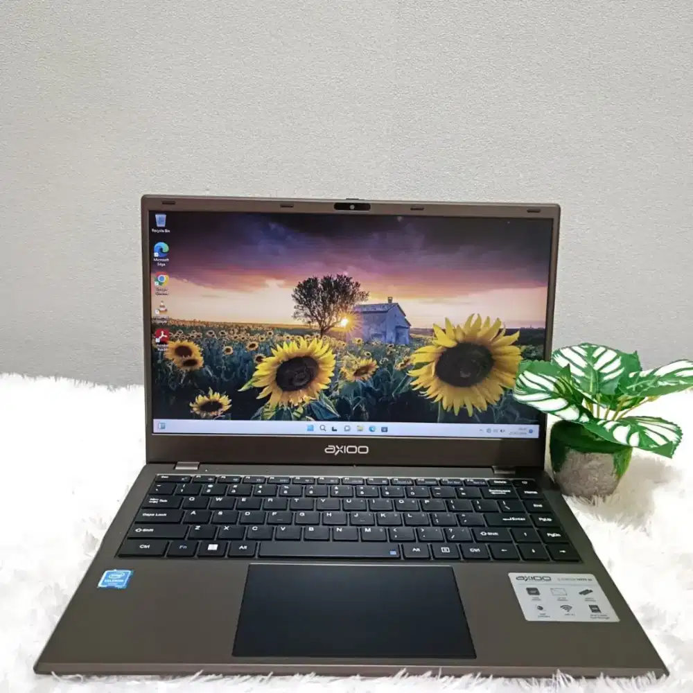AXIOO HYPE 10 INTEL N4020 RAM 8GB SSD 256GB LAYAR 14.0 INCH SLIM