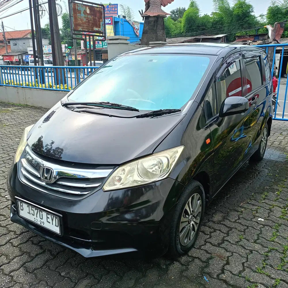 Honda Freed S 2012 angsuran cuma 2,8 saja