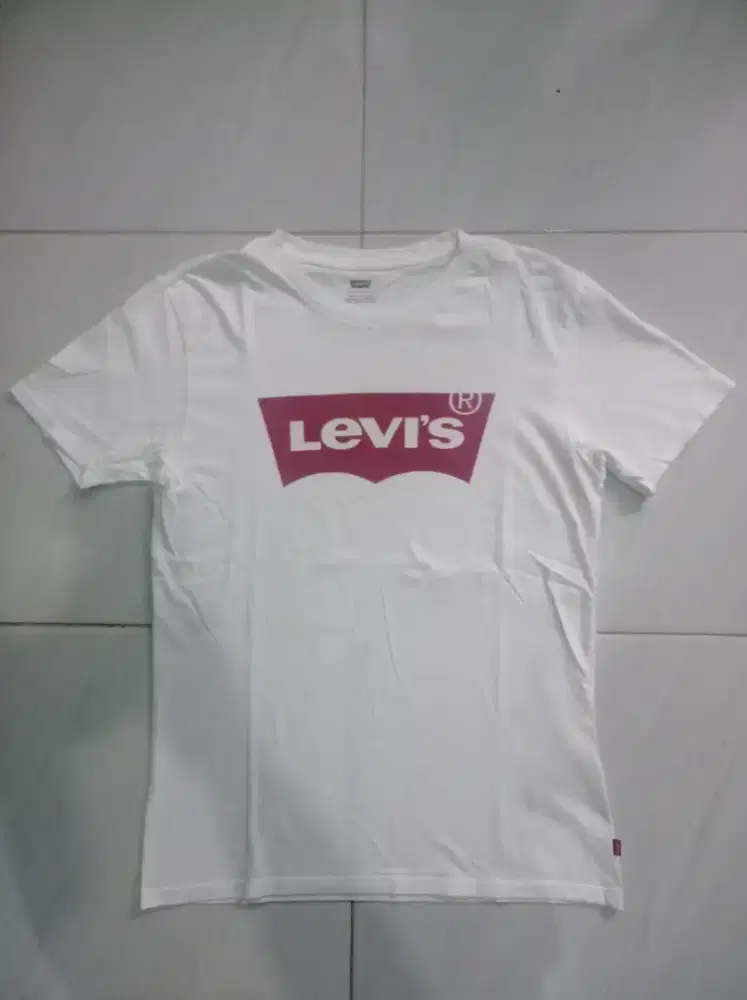 Kaos levi's original