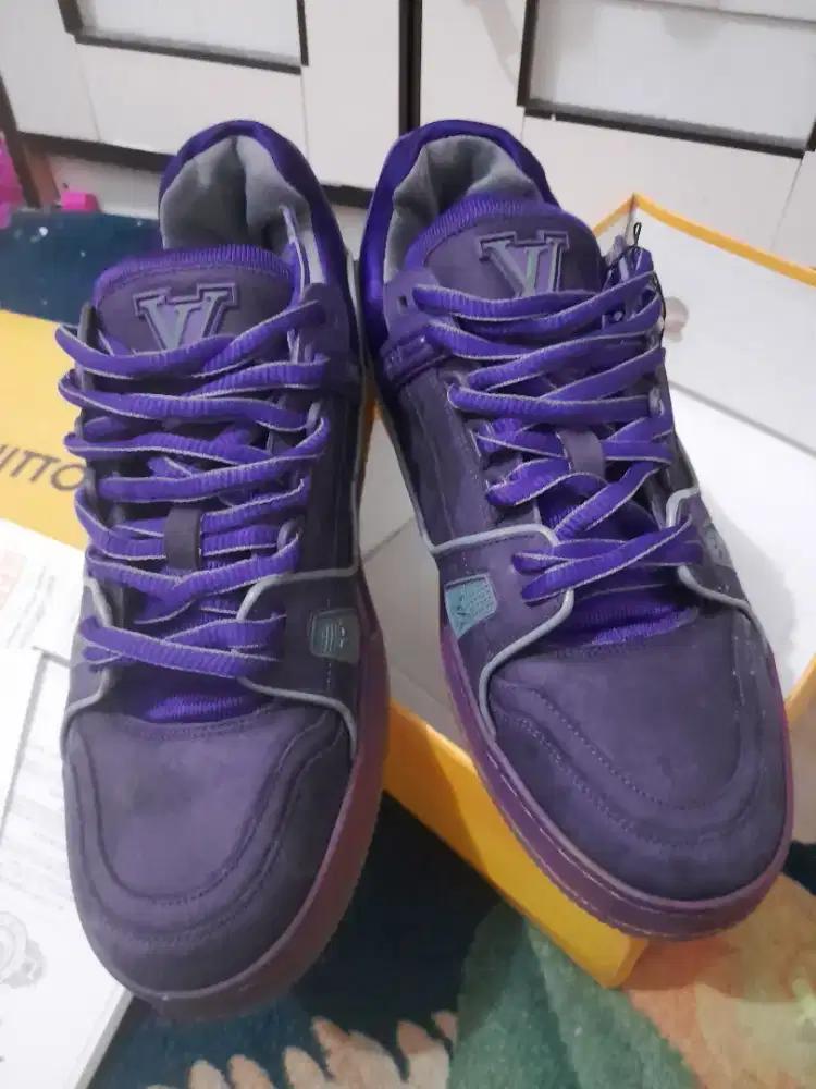 Sepatu LV LOUIS VUITTON ITALY WARNA PURPLE KEREN BISA KAKI 41