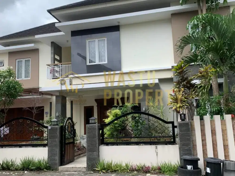 RUMAH MEWAH DIJUAL CEPAT DEKAT STADION MAGUWOHARJO