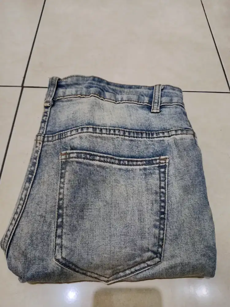Celana jeans pescado