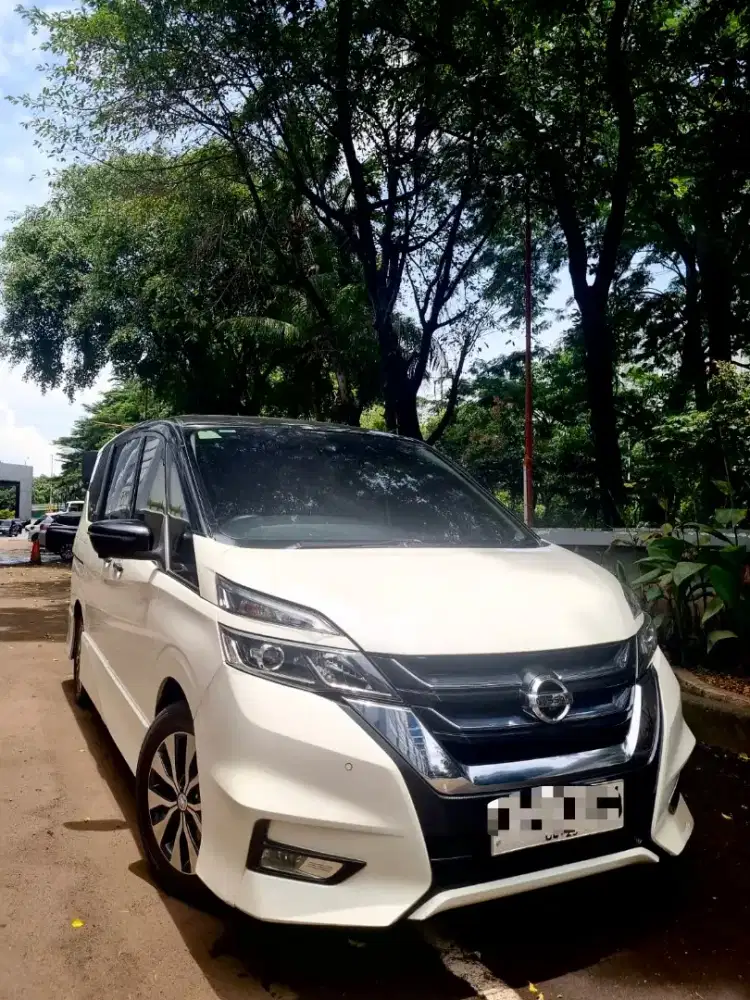 Nissan Serena HWS thn 2019 White On Black