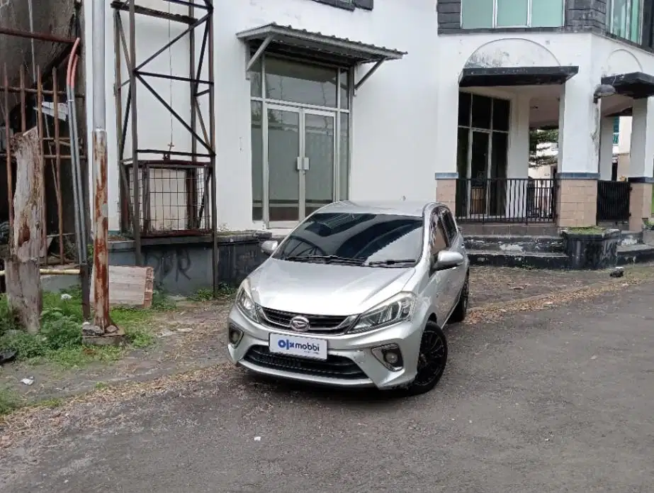 Pajak Panjang - DAIHATSU Sirion 1.3 Bensin A/T 2018 SILVER
