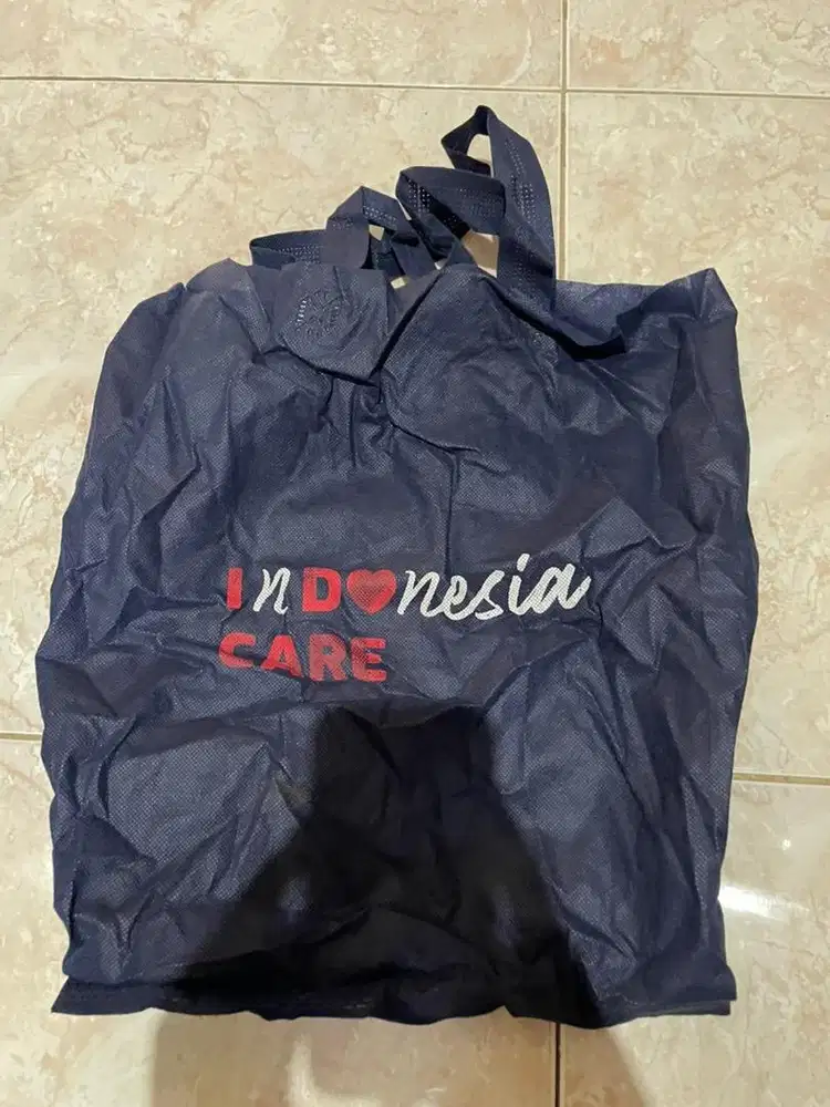 totebag biru indonesia care
