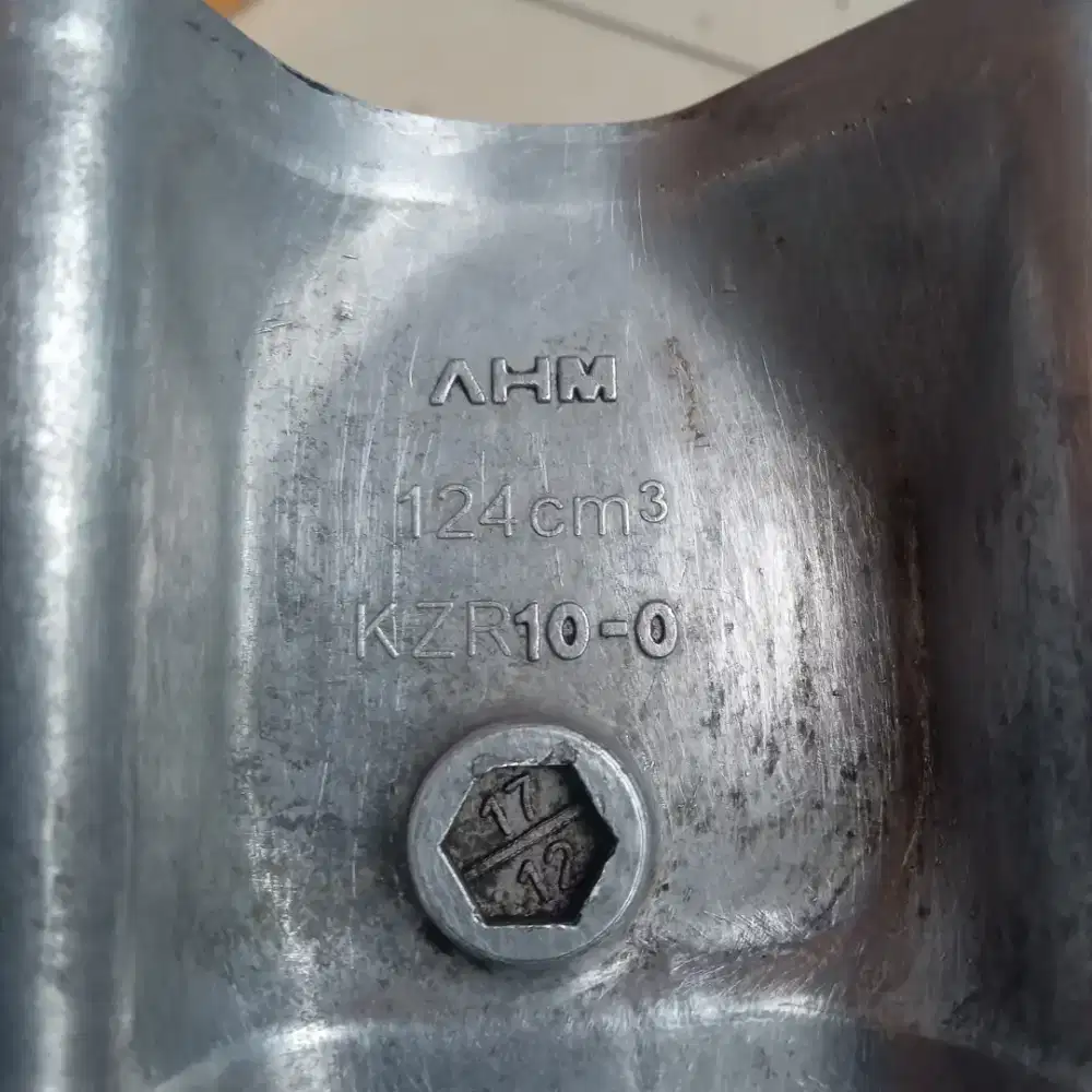 Blok mesin dan seher original  KZR 125