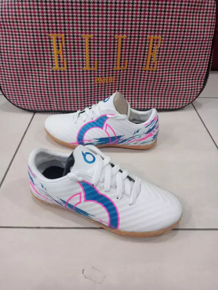 Sepatu  futsal anak
