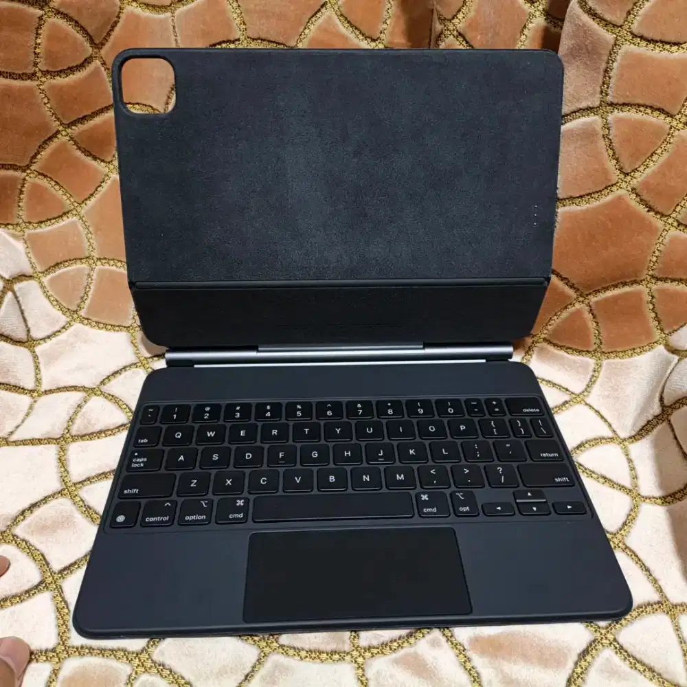 Apple Magic Keyboard for iPad Pro 11 fungsi 100% original authentic