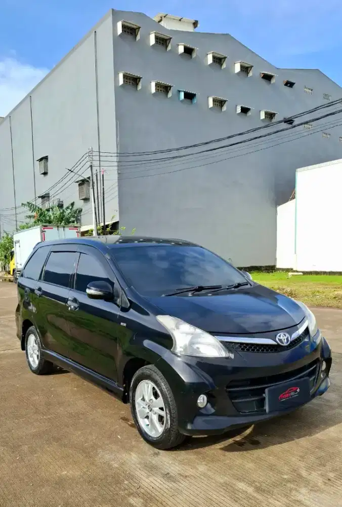 Toyota Avanza Veloz matic 2012 bekas murah