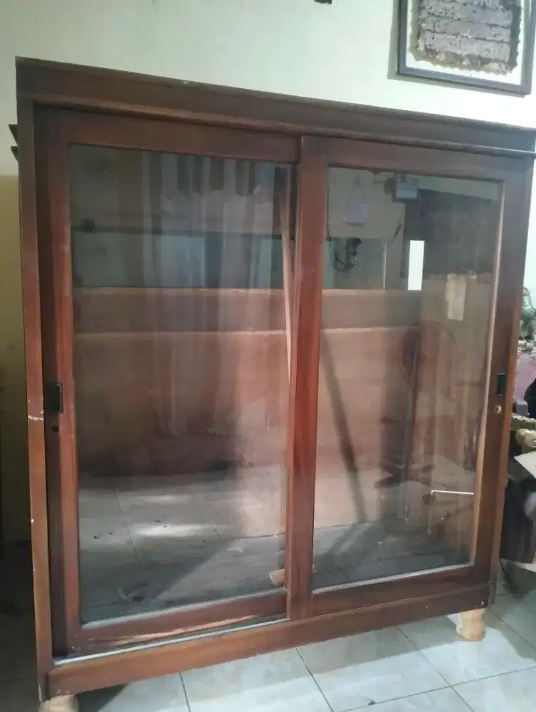 lemari sliding jati, untuk baju gantung