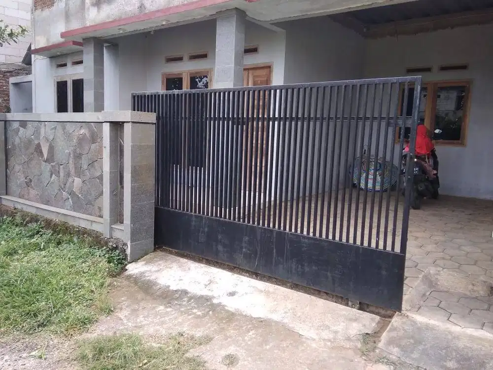 Dikontrakan / disewakan Rumah Cibiru