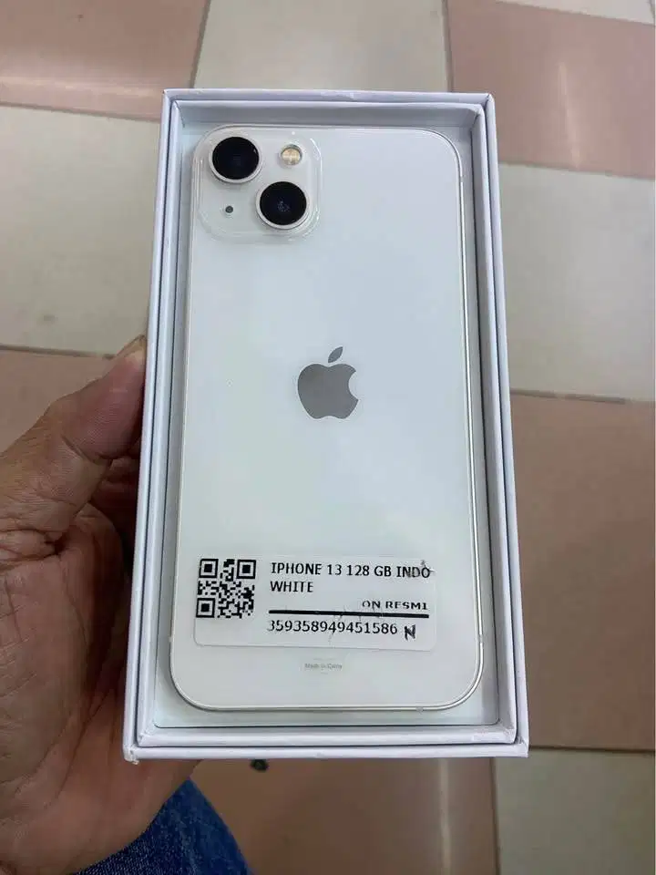 13 128gb WHITE IBOX Welldutt