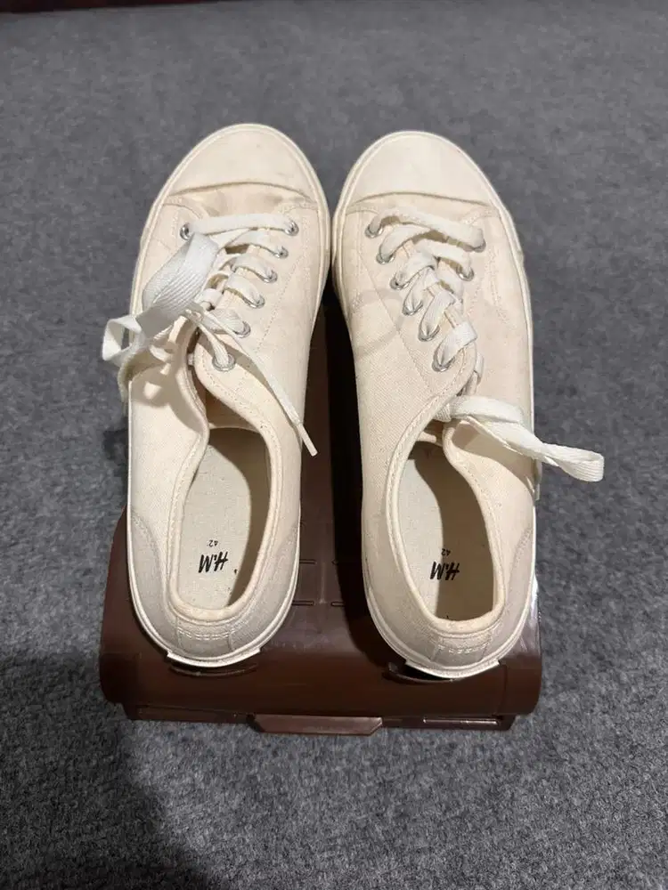 Prelove sepatu snickers H&M original