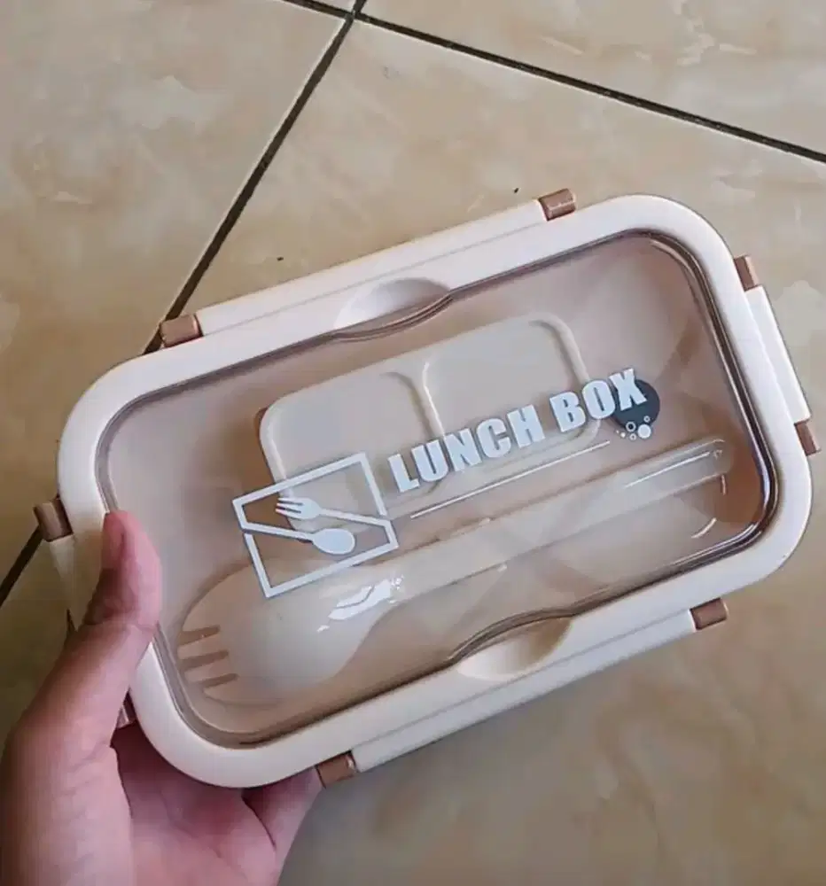 Kotak Makan Set Sendok & Garpu Bekas Gratis