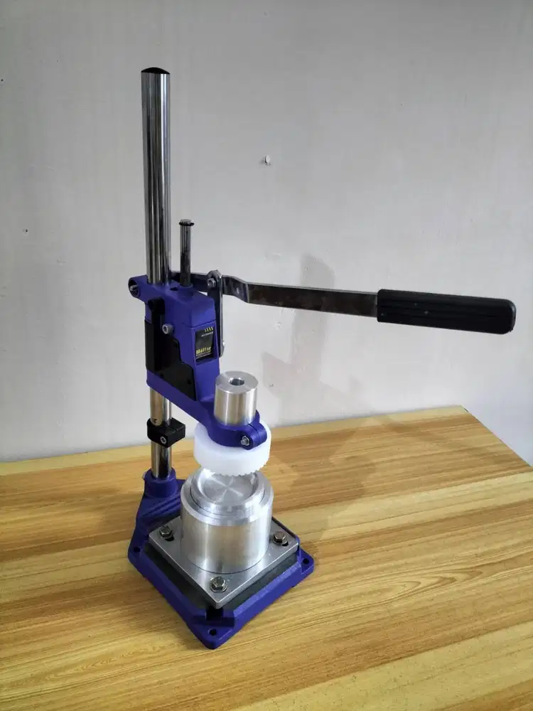 Mesin cetak pie susu bali manual