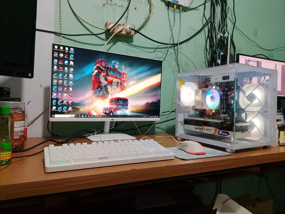 1 Set PC Ryzen 5 + RTX 3060 + viewsonic 24