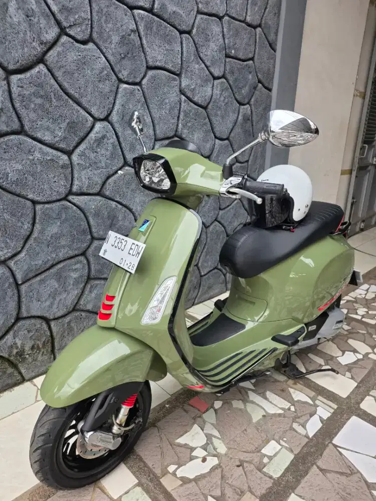 VESPA METIC LOW KM SPRINT I'GET ABS TAHUN 2022 PMK 2023 HIJAU ARMY