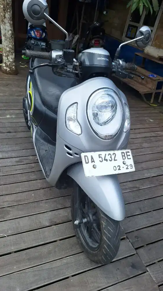 Scoopy tahun 2024 km rendah 20 ribuan j