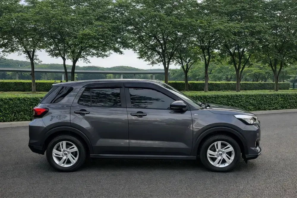 Toyota Raize 2022, Grey, A/T, Pajak sd Agustus 2026, Tinggal Pakai