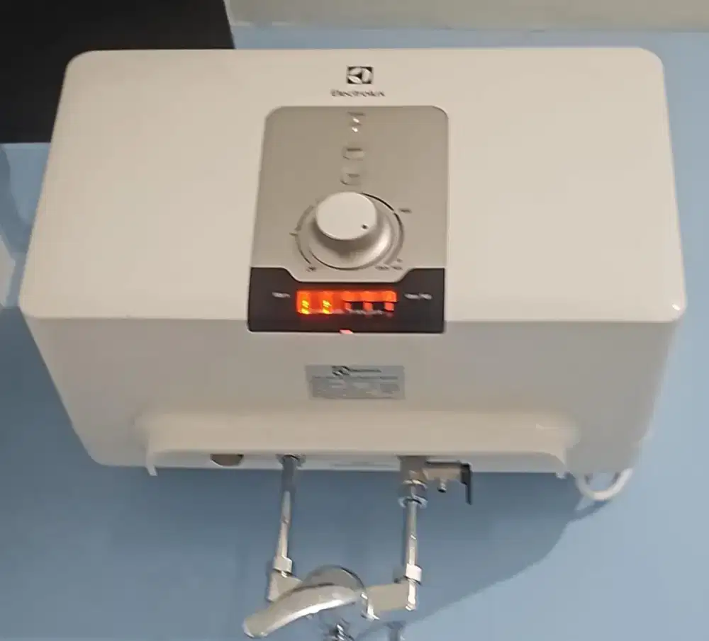Water Heater Electrolux 15ltr (listrik)