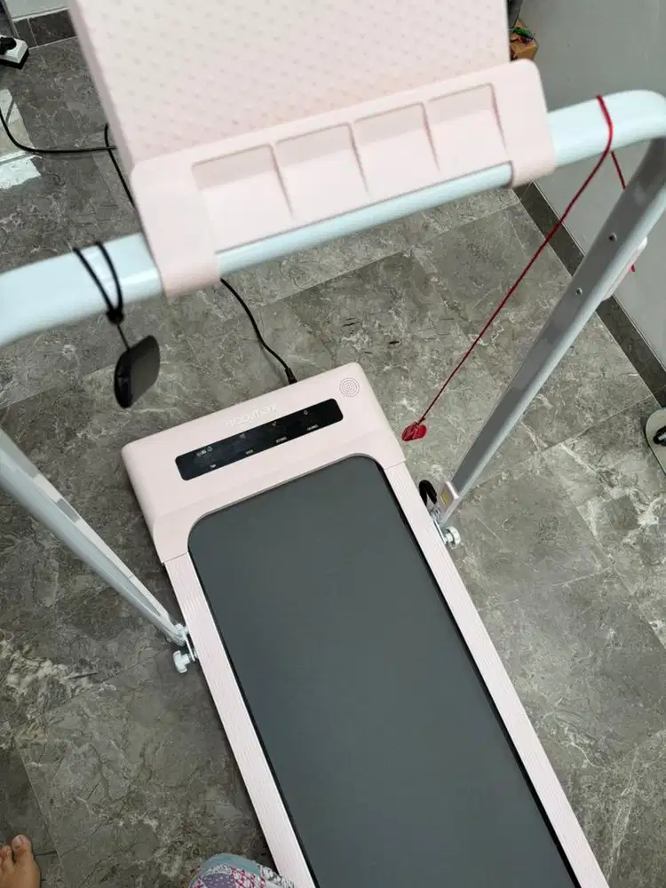 Treadmill bodimax pastel good condition