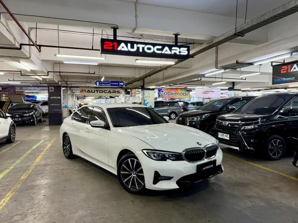 BMW 320i G20 SPORT AT 2021/2022