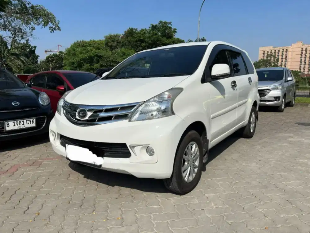 Dijual butuh Daihatsu Xenia Tahun 2014 Manual