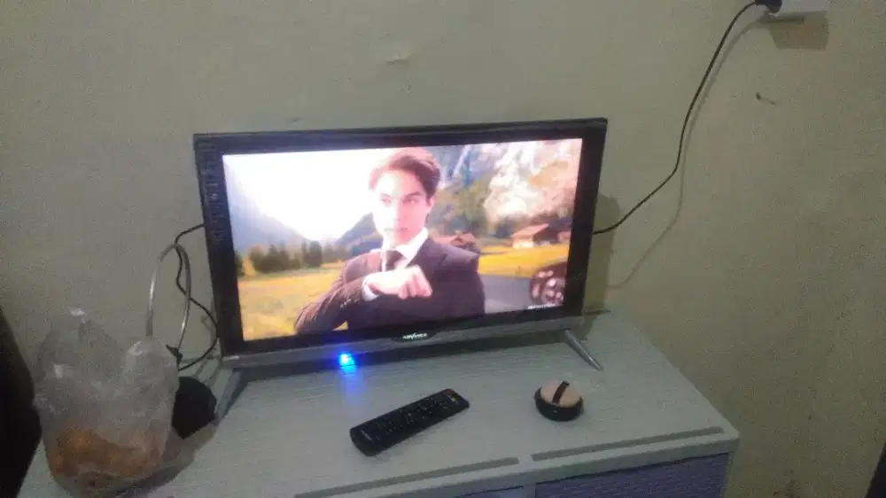 Tv advance maaih mulus 24 in g pke setobox udh digital