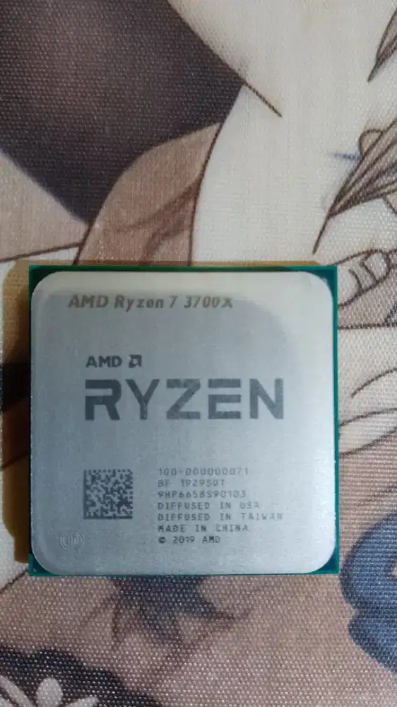 [Second] Processor Reyzen 7 3700X
