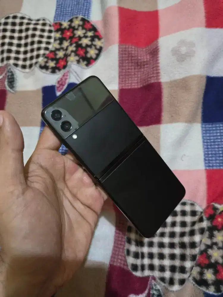 Samsung Z flip 3 5G 8/128 LCD jernih ori lengkap bs tt