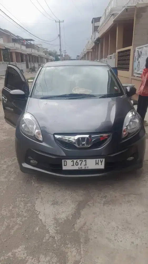 Honda brio satya e 2014